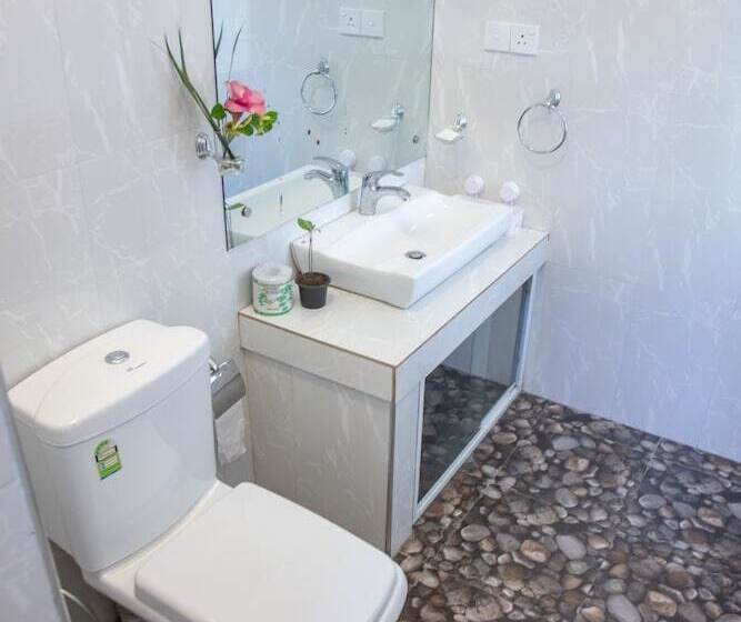 Pensão Shadow Inn Guest House Ella