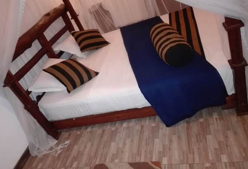 Pensão Shadow Inn Guest House Ella