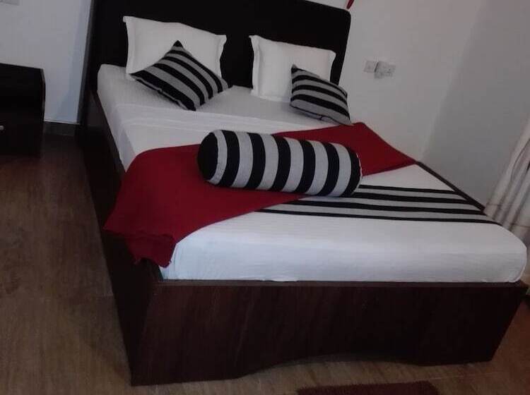 Pensão Shadow Inn Guest House Ella