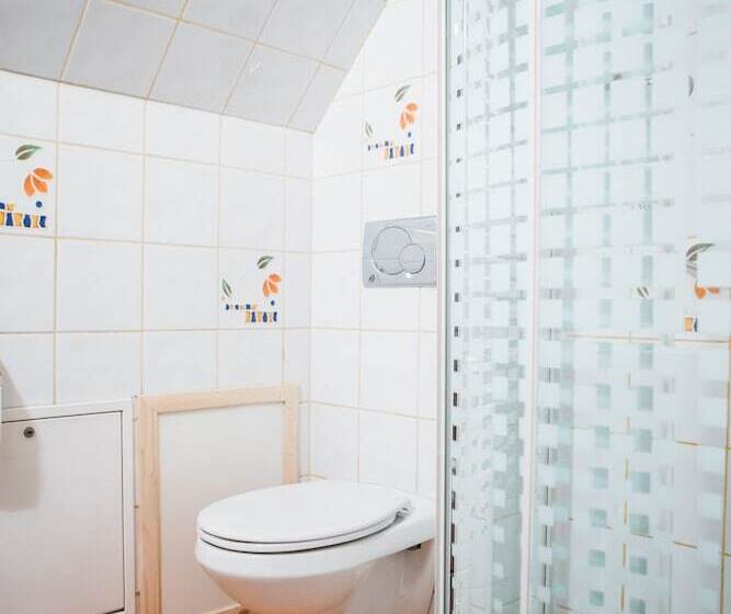 پانسیون Willa Leluja