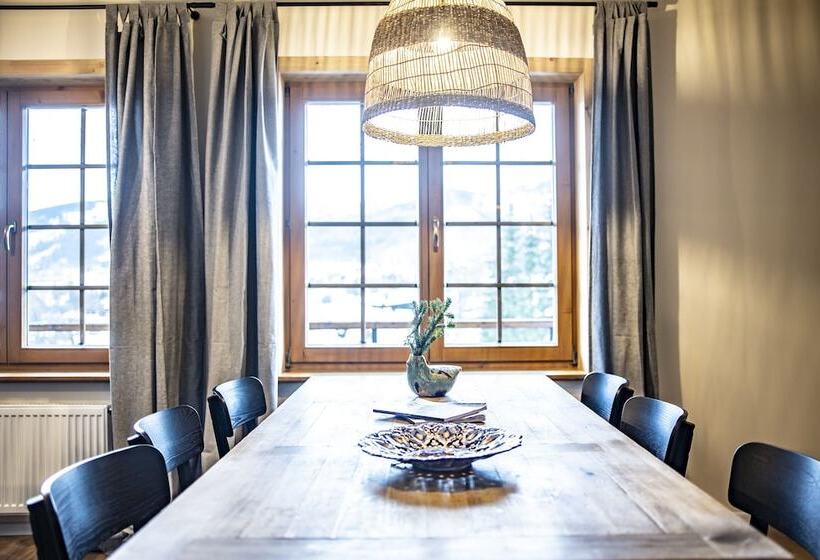 پانسیون Willa Leluja