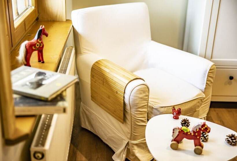 پانسیون Willa Leluja