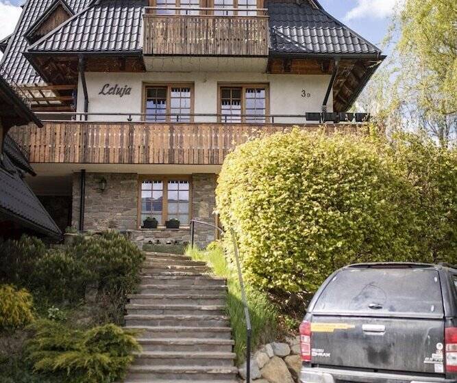 پانسیون Willa Leluja