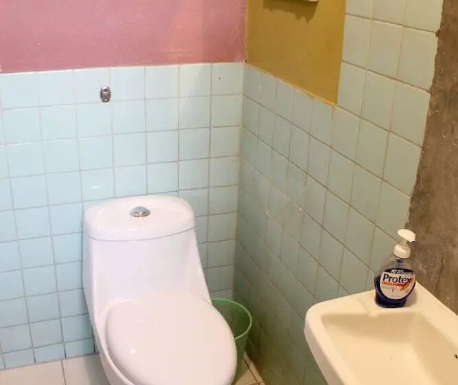 ペンション Ximenas Guest House