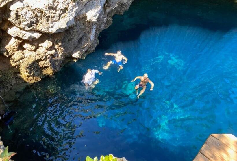 Pink Sand Cottage Cottage