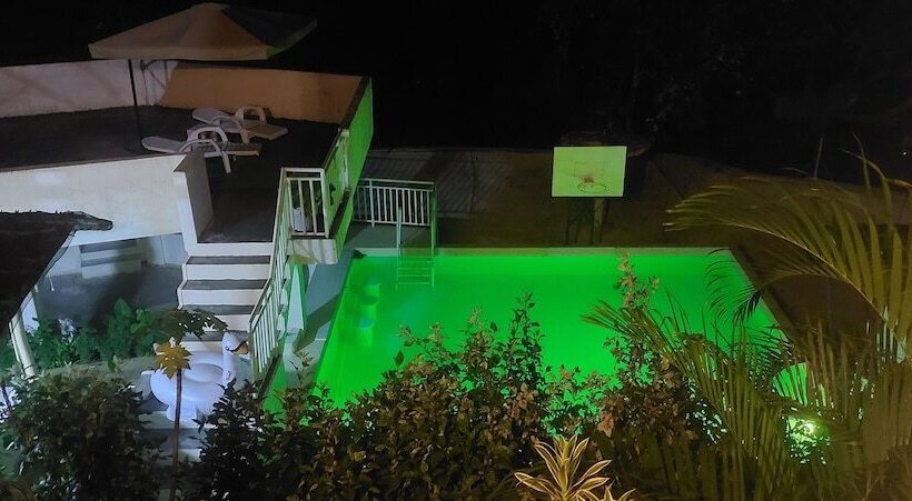 A Touch Of Pink Secret Garden Resort