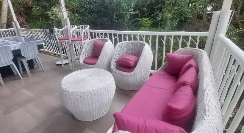 A Touch Of Pink Secret Garden Resort