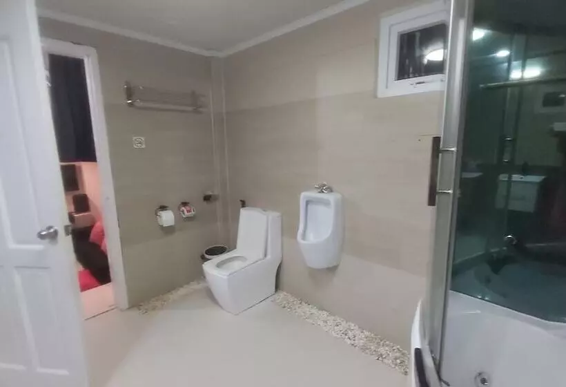 A Touch Of Pink Secret Garden Resort