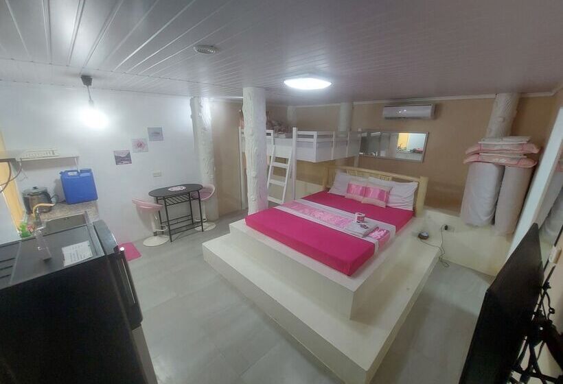 A Touch Of Pink Secret Garden Resort