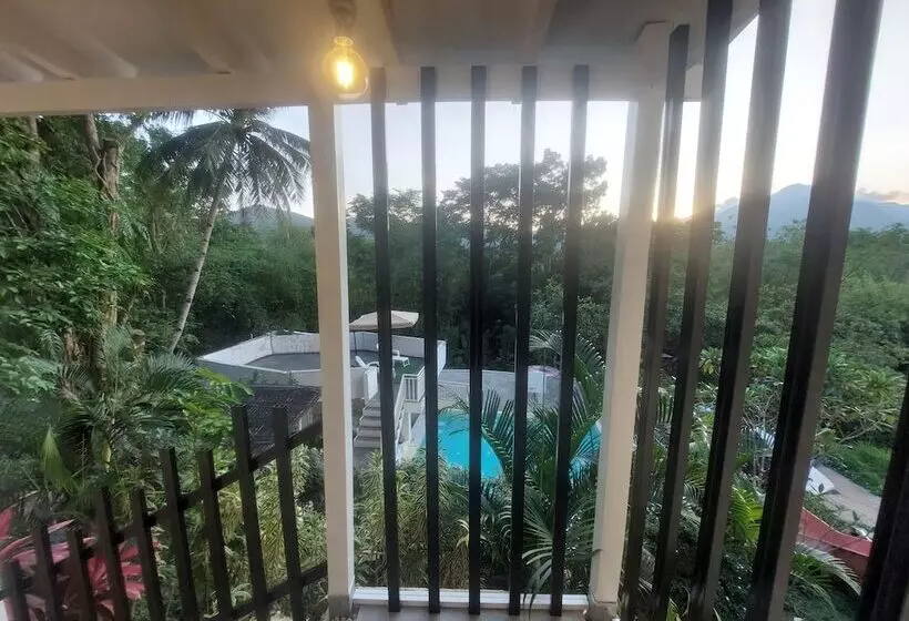 A Touch Of Pink Secret Garden Resort