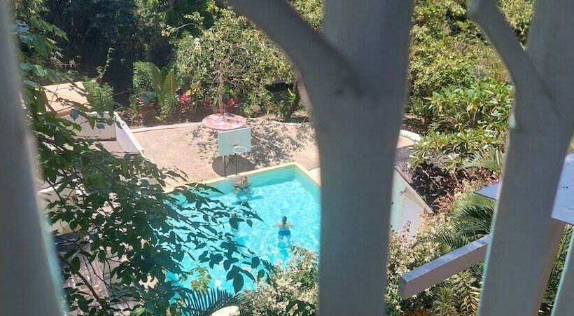 A Touch Of Pink Secret Garden Resort