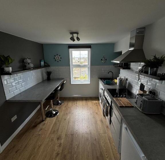 צימר Fort Cresent Sea View Apartment