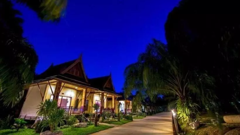 Dusit Phuphaya Resort