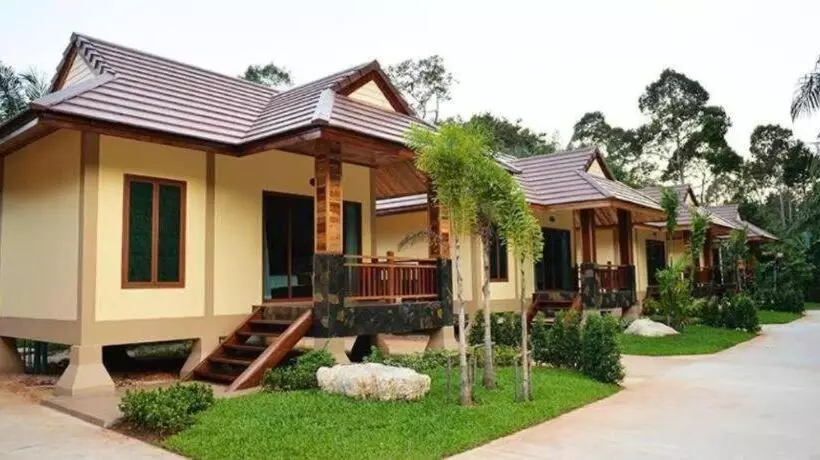 Dusit Phuphaya Resort