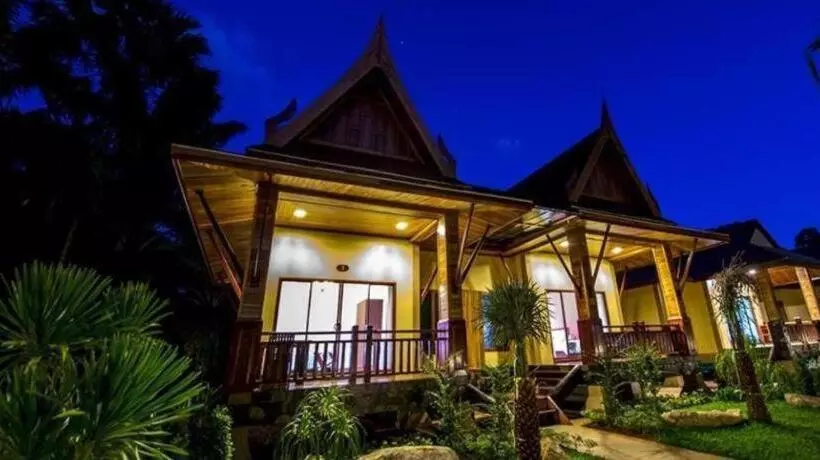 Dusit Phuphaya Resort