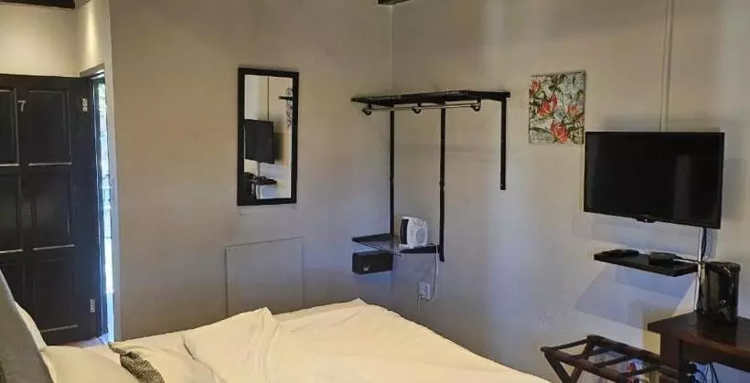 ペンション Los Angeles Lakefield Guesthouse