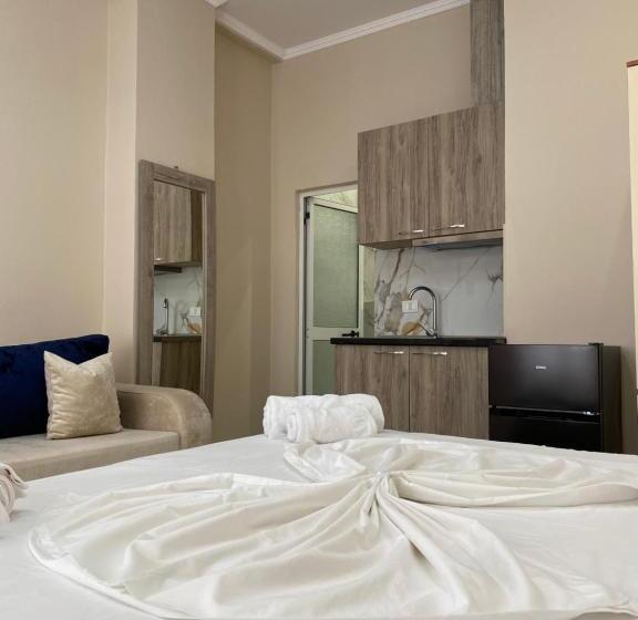 Troy Aparthotel Durres