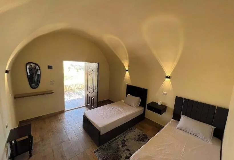 تختخواب و صبحانه Camp Pyramids View