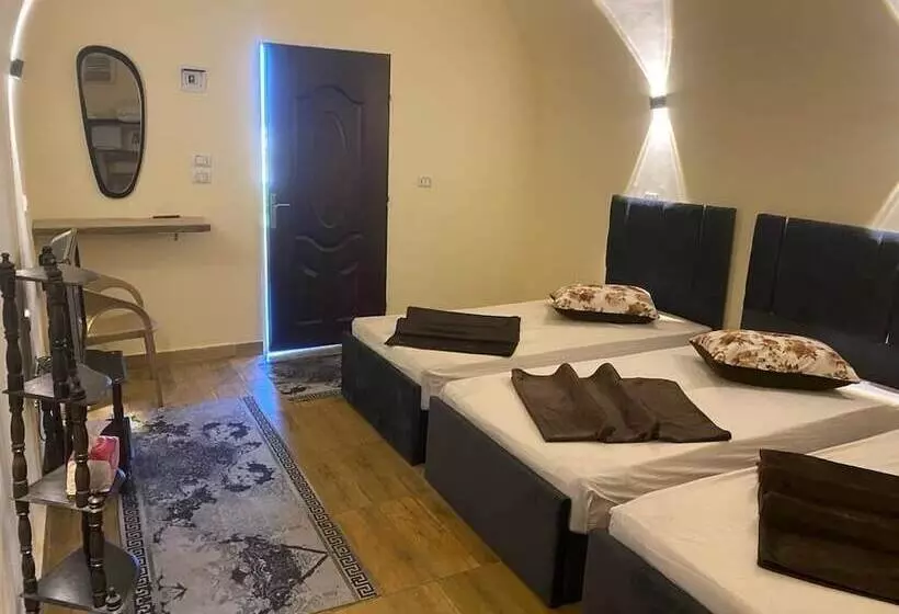 تختخواب و صبحانه Camp Pyramids View