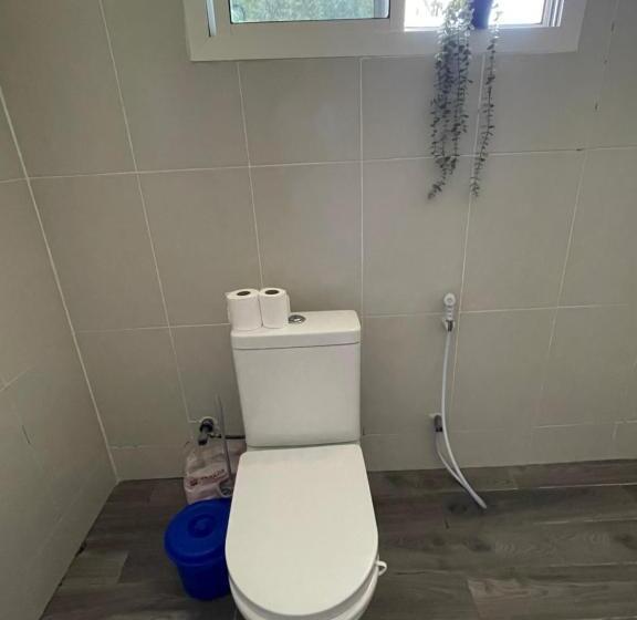 تختخواب و صبحانه Salama Eco Lodge And Hostel