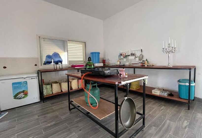 تختخواب و صبحانه Salama Eco Lodge And Hostel