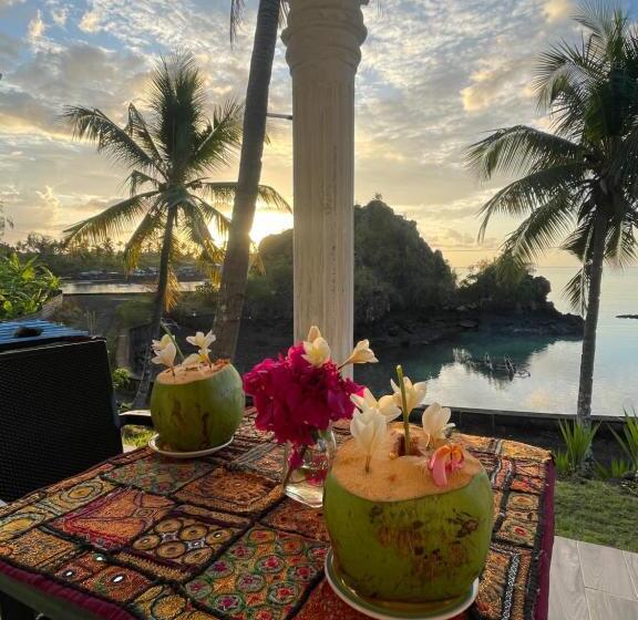 تختخواب و صبحانه Salama Eco Lodge And Hostel