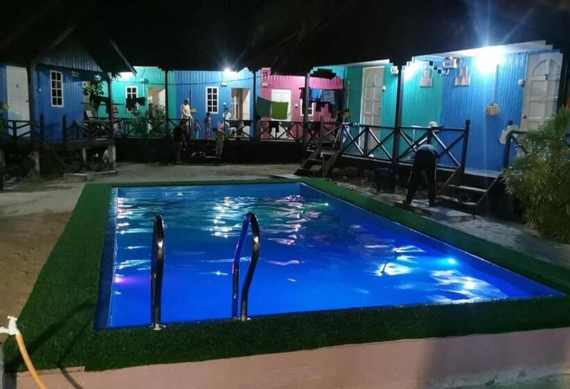 בית מלון כפרי Bee Chalet Perhentian Island