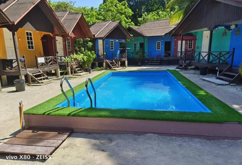 בית מלון כפרי Bee Chalet Perhentian Island