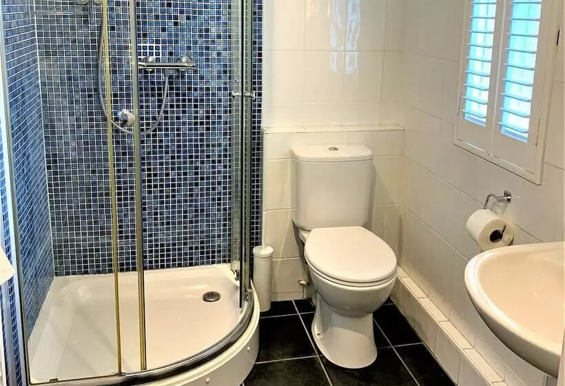 Hotelli Ferrymans Cottage