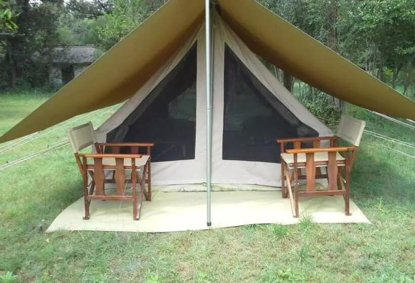 هتل Leisure Gardens