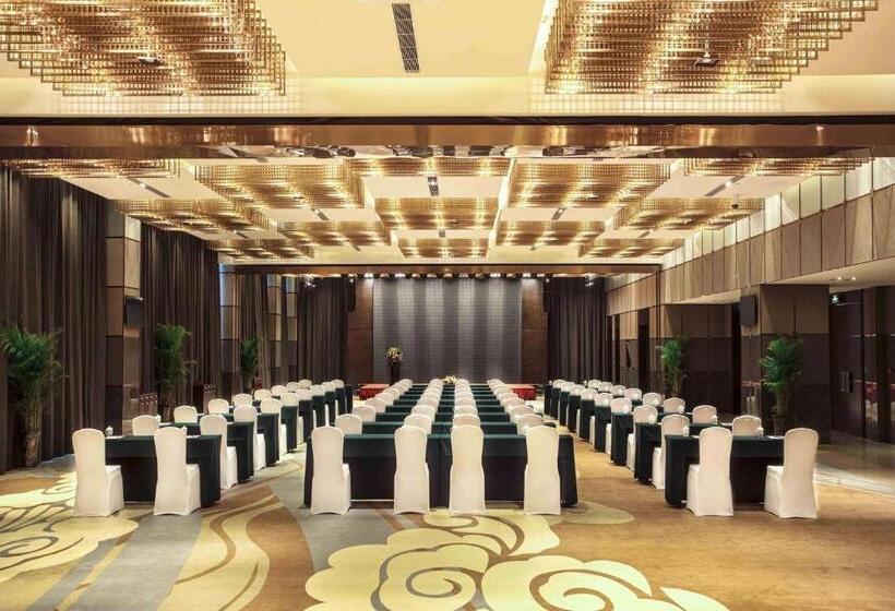 Hotel Ramada Plaza By Wyndham Xi An South