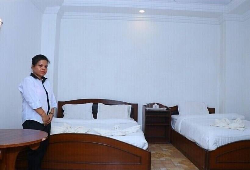 هتل Siddhartha In Lumbini