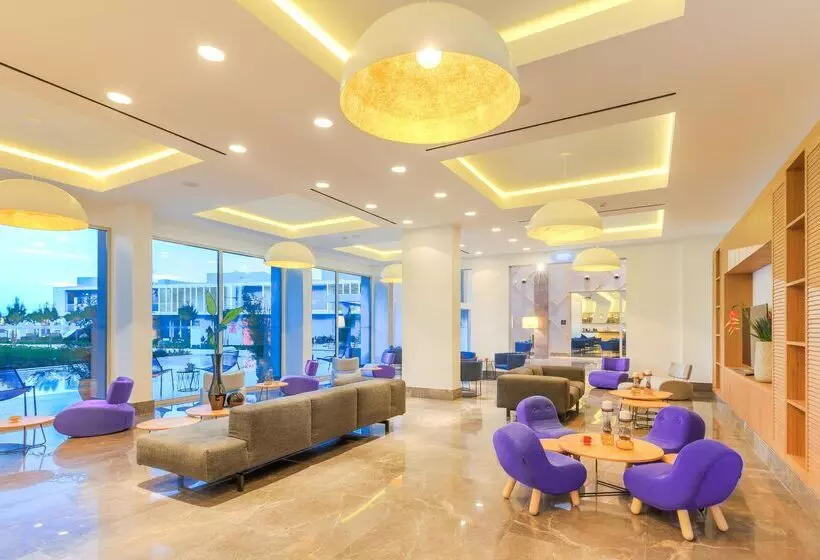 ホテル Tui Blue Lagoon Palace