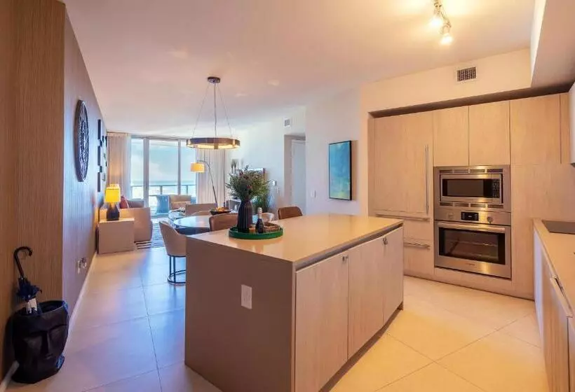 Miami Magic Oasis