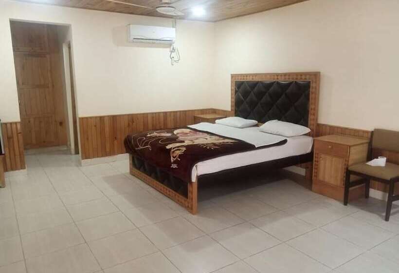 Mountain Inn Hotel Chitral
