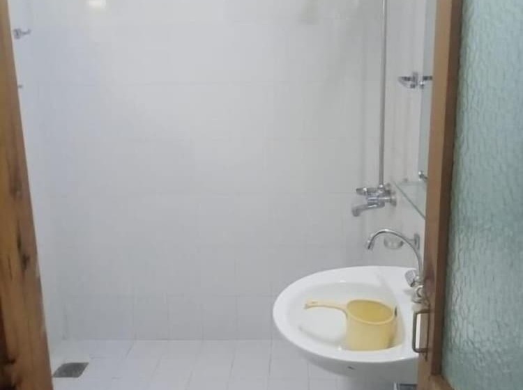 Mountain Inn Hotel Chitral