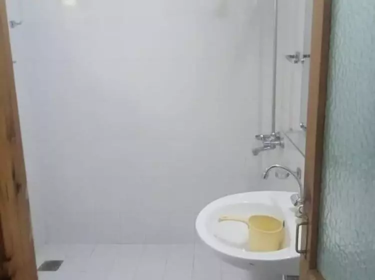 Mountain Inn Hotel Chitral