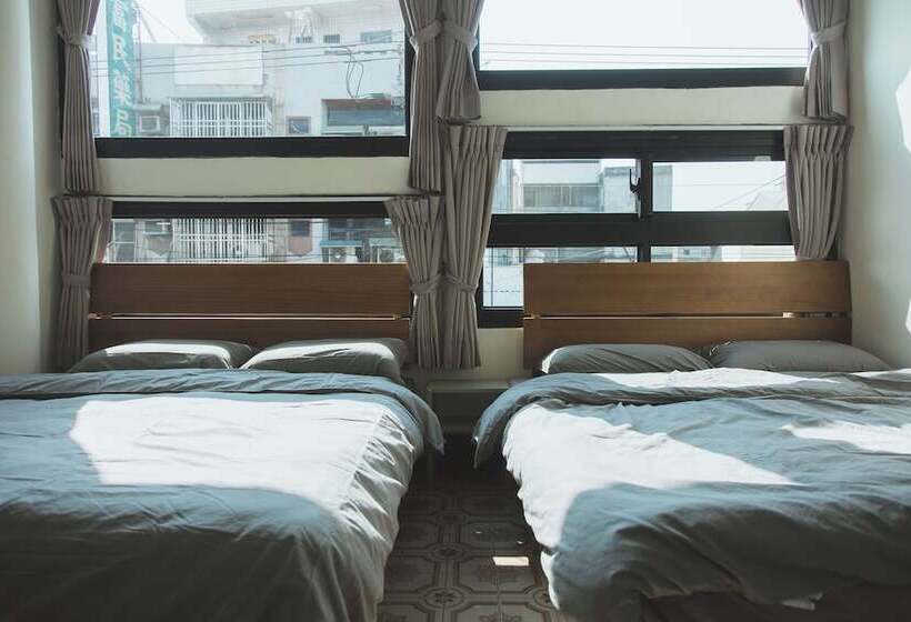 پانسیون Yaboo