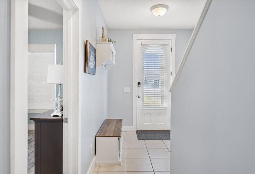 Seafoam By Avantstay 2 Blocks To Beach!