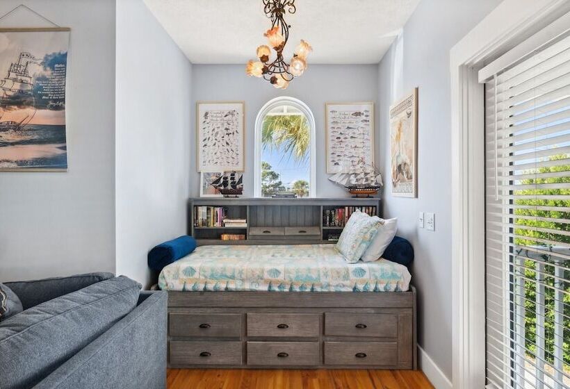 Seafoam By Avantstay 2 Blocks To Beach!