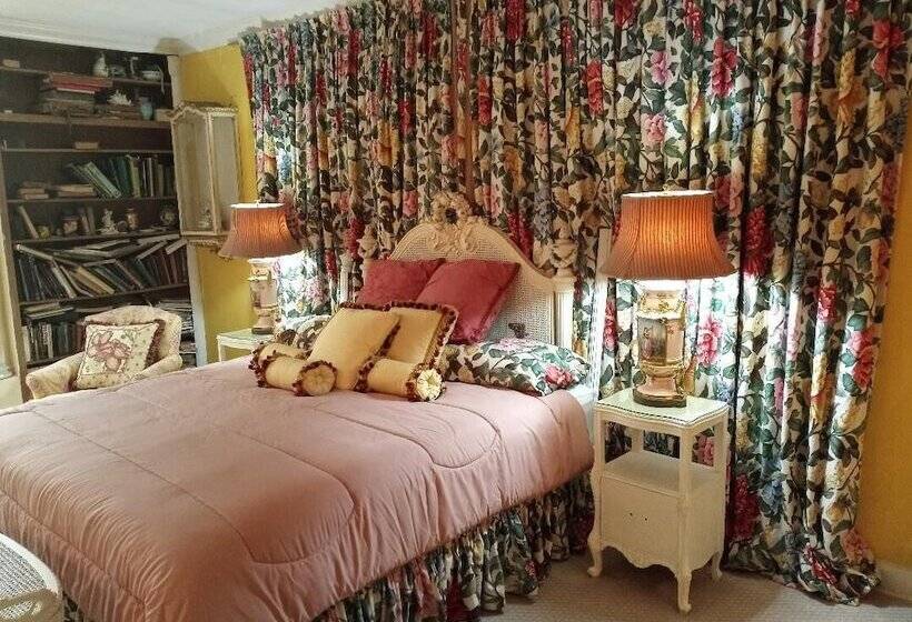 Aamiaismajoitus (B&B) Benzel Mansion