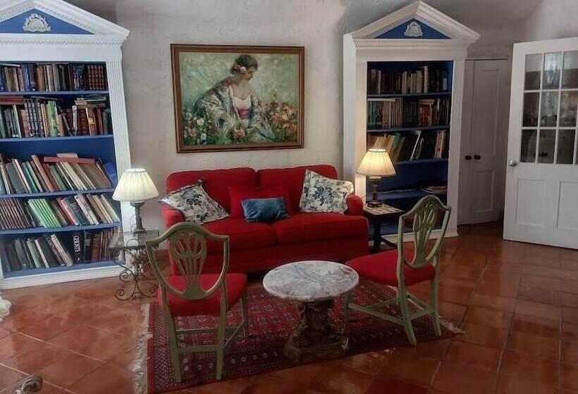 Aamiaismajoitus (B&B) Benzel Mansion