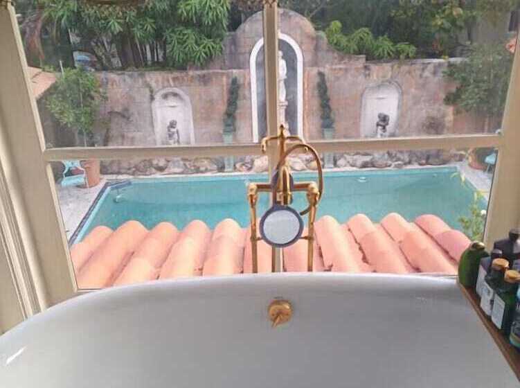 Aamiaismajoitus (B&B) Benzel Mansion