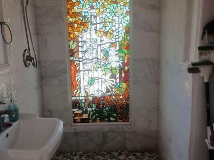 Aamiaismajoitus (B&B) Benzel Mansion