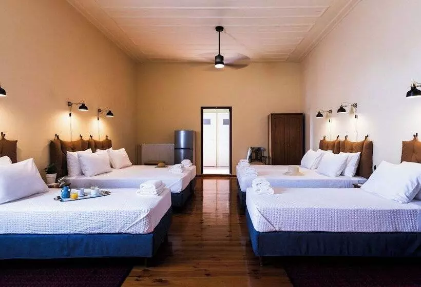 تختخواب و صبحانه Sundial Lodge