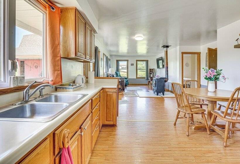 Countryside Retreat In Middlefield ~ 7 Mi To Town!