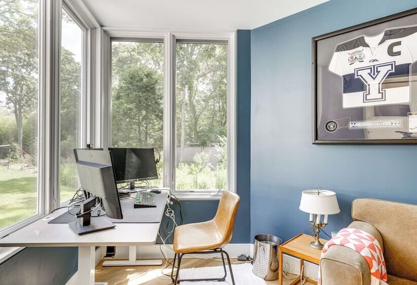 Hamptons Home W/ Private Pool, 1 Mi To Beach!