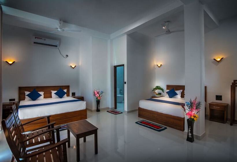 ホテル Pineapple Surf Arugambay