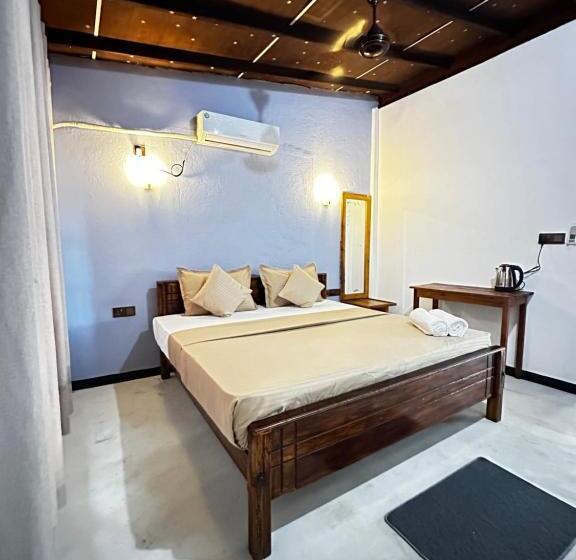 ホテル Pineapple Surf Arugambay