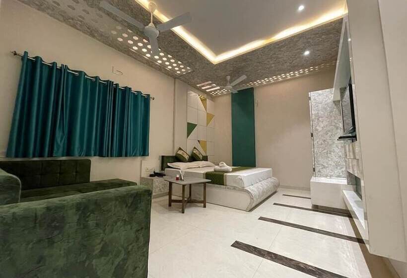 ホテル Bhagya Laxmi